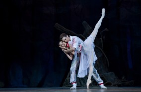 Изысканный балет с изюминкой «Перемещение» в стиле хип-хоп